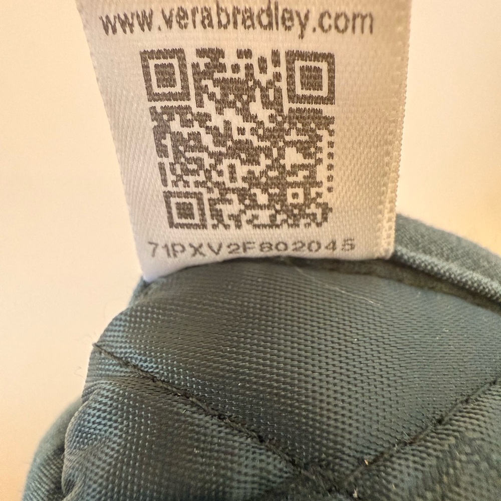 Vera Bradley Floral Quilted Crossbody/Hipster Zip Bag with shoulder strap - Picture 5 of 9